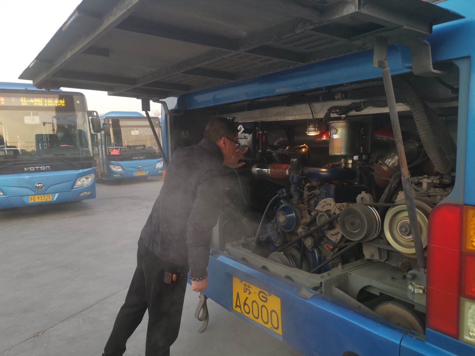 公交事業(yè)一部開展春季運(yùn)營車輛聯(lián)合大檢查